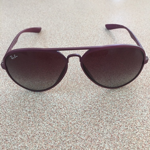 Ray Ban Sunglasses - Picture 3 of 5